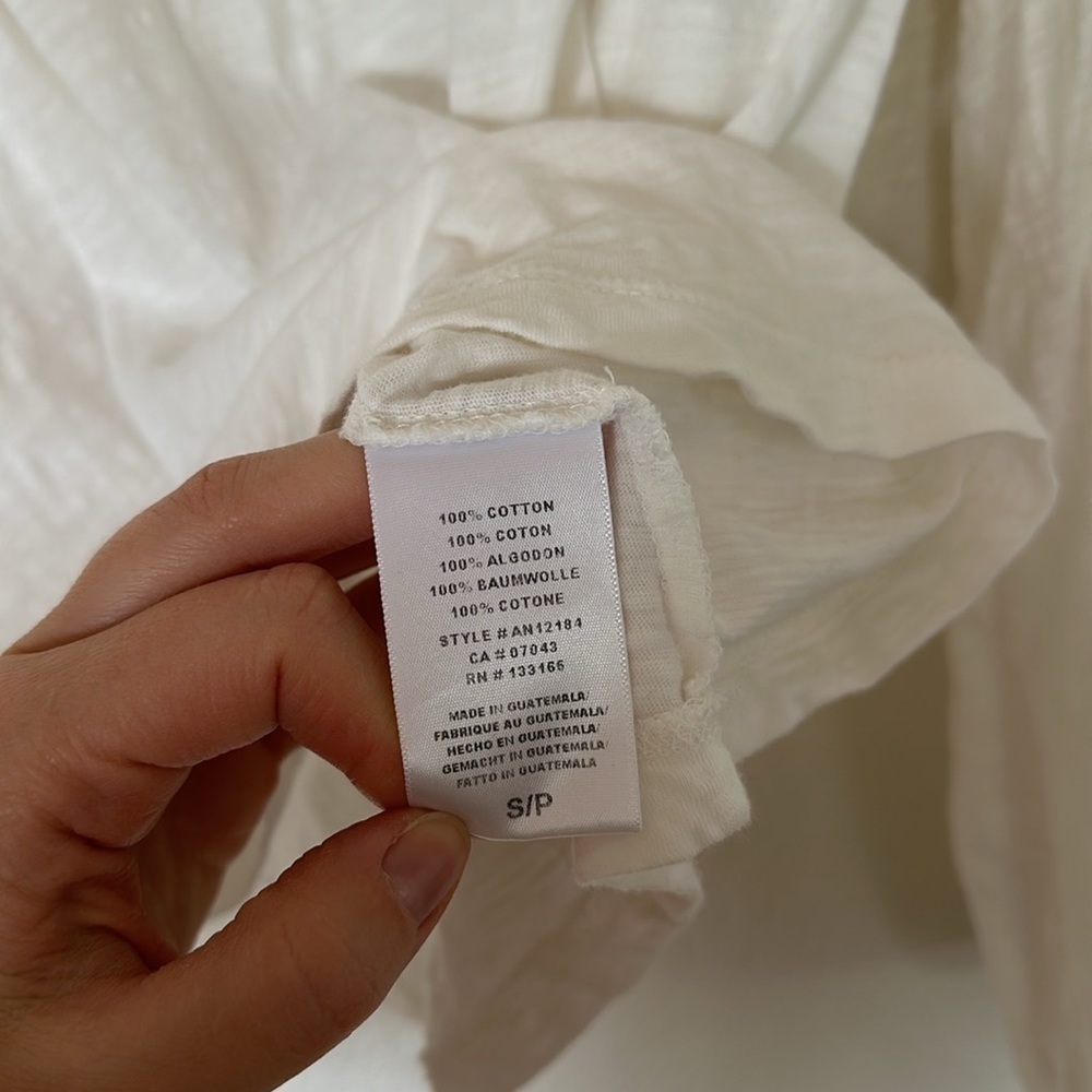 Eri + Ali white puff sleeves eyelet details small - Picture 5 of 7